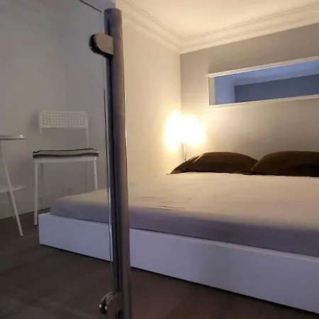 Tourist Quarto em Acomodações Particulares *